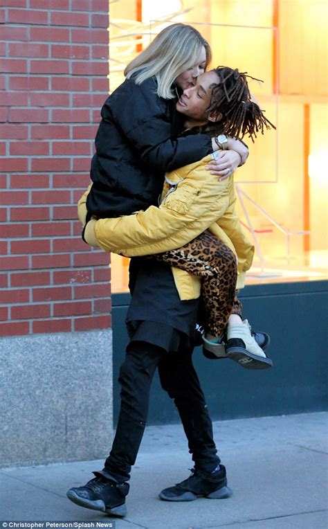 jaden smith boyfriend kissing.